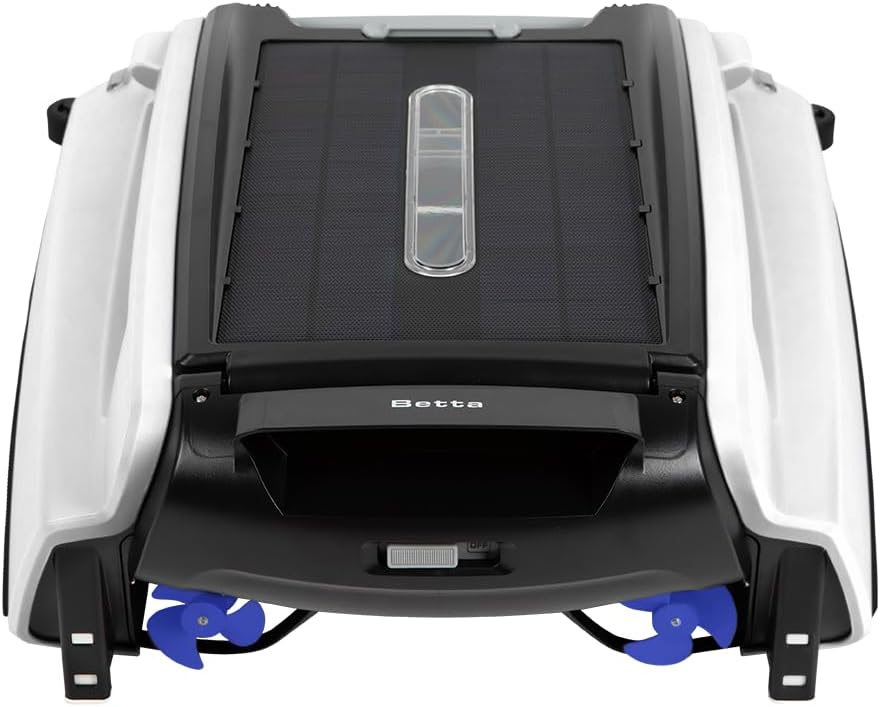 Betta SE pool skimmer solar charging cloudy day battery reserve operation